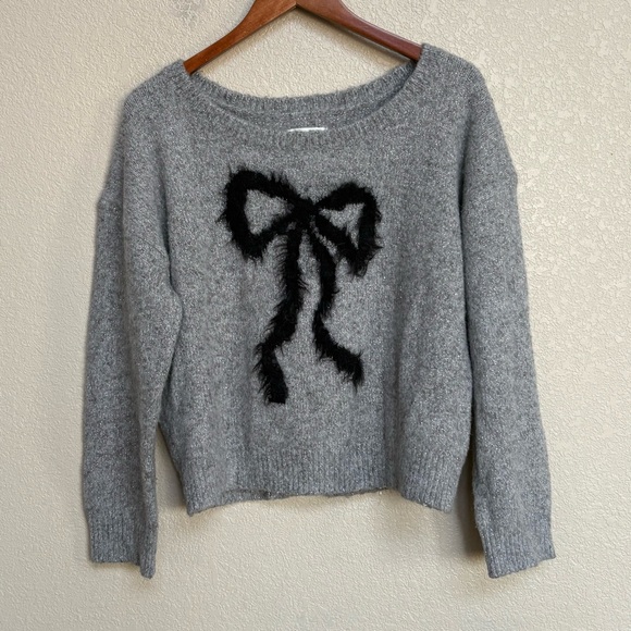 Maeve Anthropologie Gray Metallic Sparkle Fuzzy Bow Sweater Women’s Medium - Picture 3 of 9